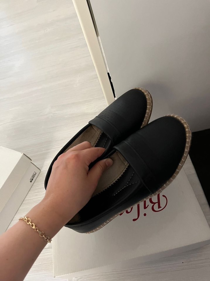 Siyah Kadın babeti - Görsel 2