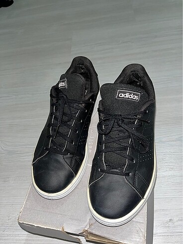 36 Beden siyah Renk Adidas ayakkabı