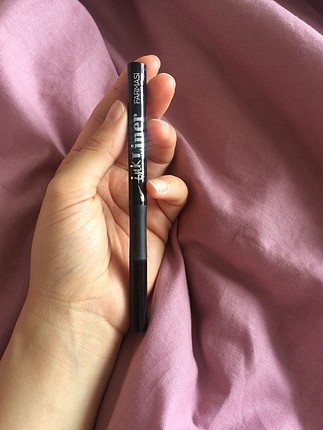 Farmasi eyeliner