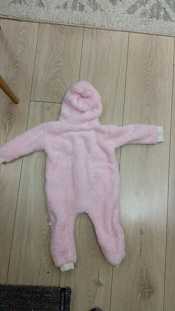 3-6 Ay Beden pembe Renk Bir iki kere giyildi