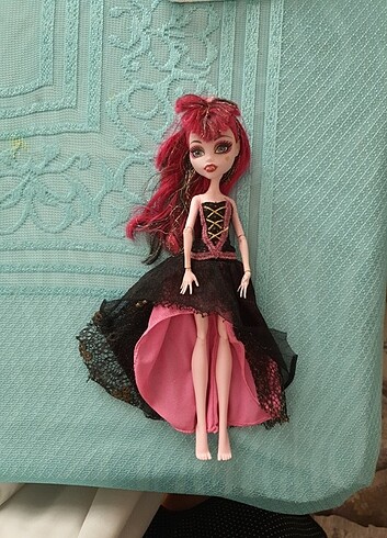  Beden Monster high, mattel, barbie, bratz
