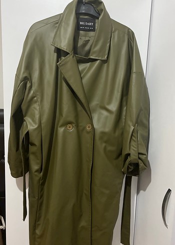 Kadın Haki Deri Kuşaklı Uzun Trençkot - Görsel 3