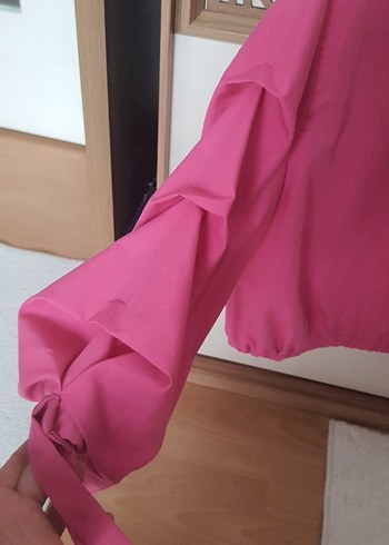 Bershka Pembe Drapeli Uzun Kollu Kadın Bluz