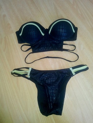 iddiali bikini