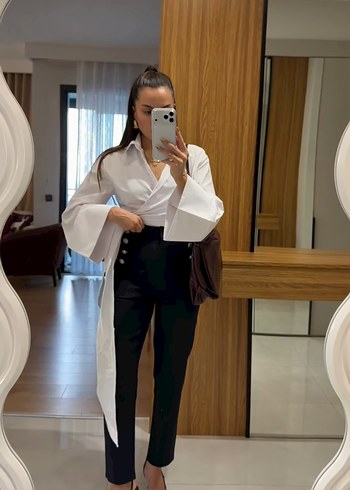 Düğmeli Beyaz İspanyol  Gömlek - Görsel 3