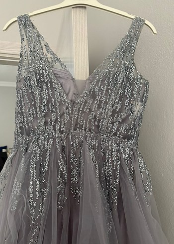 Gri Nakışlı Dantel İşlemeli Uzun Abiye Elbise - Görsel 4