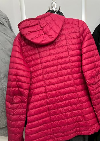 Kırmız kadın şişme mont - Görsel 4