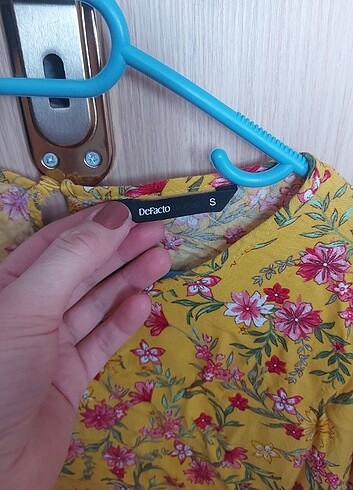 s Beden sarı Renk Defacto s beden çiçekli bluz