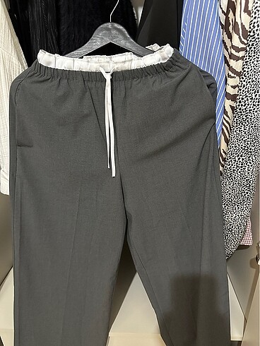 Bershka Pantolon
