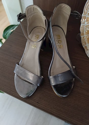 35 Beden gri Renk Diger Gri Kadın Topuklu Sandalet