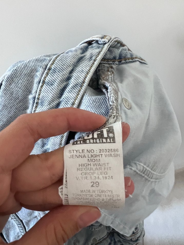 LOFT Açık Mavi Yüksek Bel Mom Jean — görsel 3/4