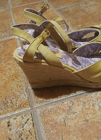 Elle Dolgu Topuklu Sandalet - Görsel 2