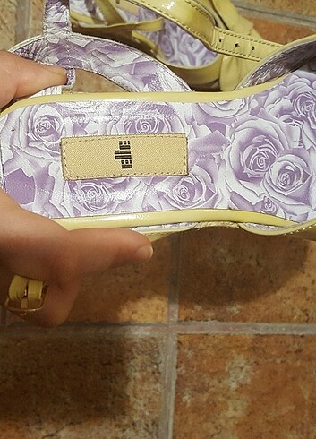 Elle Dolgu Topuklu Sandalet - Görsel 5