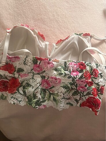 s Beden beyaz Renk Pink Çiçekli Büstiyer