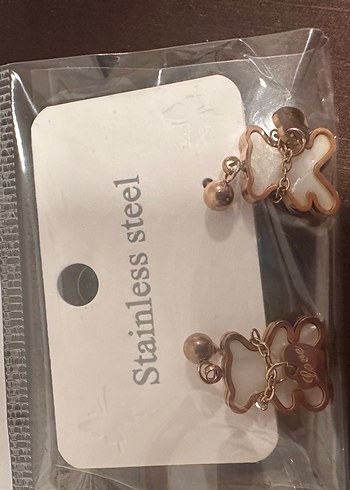 Altın Renk Mini Ayıcıklı Küpe - Görsel 2