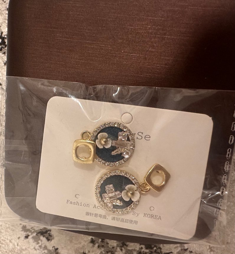 Mavi İşlemeli Mini Küpe - Görsel 2