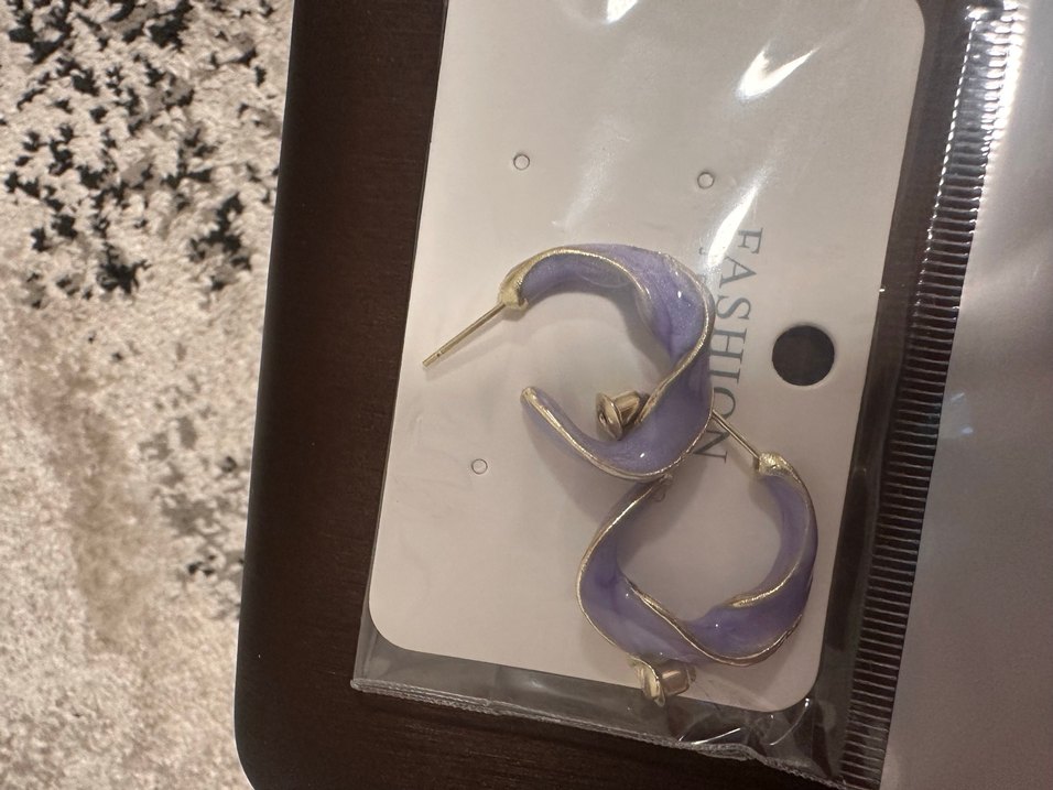 Pastel Lila Mini Parlak Kadın Küpeler - Görsel 2