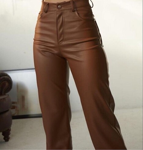 Vatkalı deri pantolon - Görsel 3