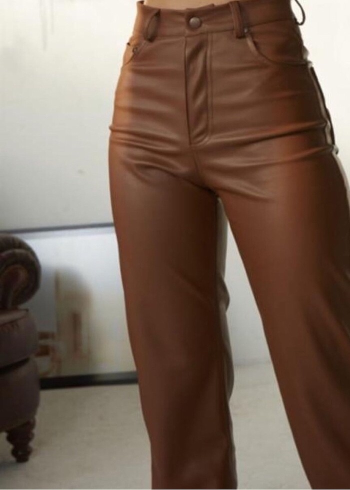 Vatkalı deri pantolon - Görsel 3