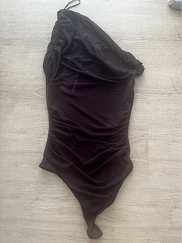 Zara body