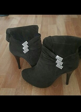 Arow marka fantazi cizme