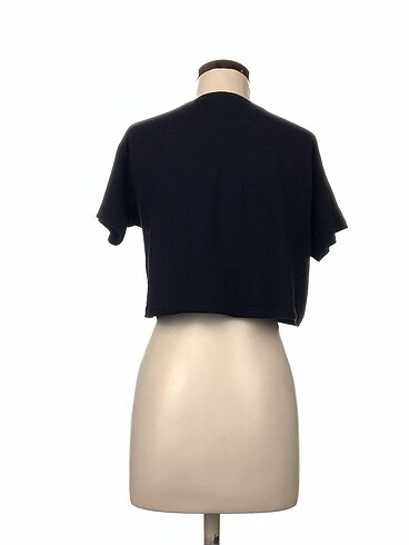 38 Beden Quzu T-shirt %70 İndirimli.