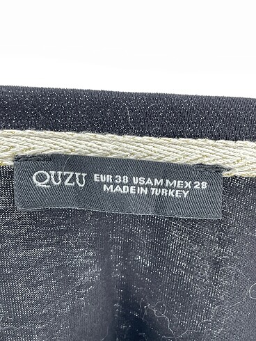 38 Beden siyah Renk Quzu T-shirt %70 İndirimli.