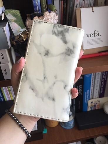  Beden beyaz Renk Stradivarius mermer desenli cüzdan