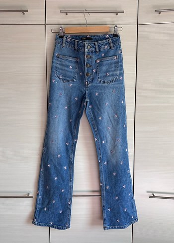Nakışlı Düğmeli Mavi Bol Kesim Kadın Kot Pantolon
