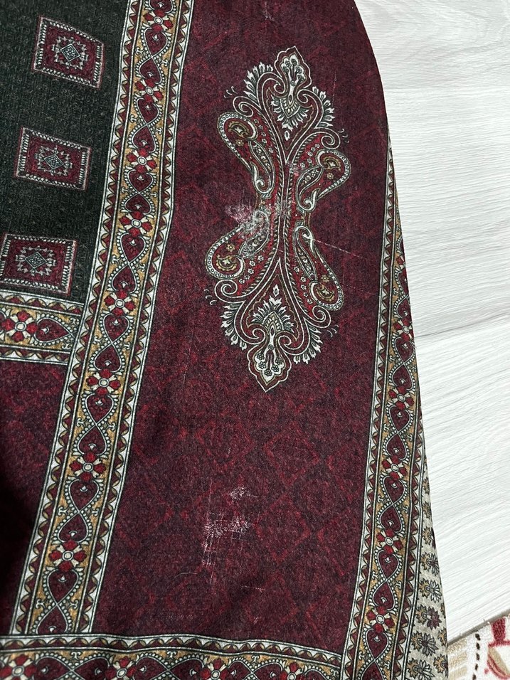 Şal: Bordo & Bej Desenli İnce Şal — görsel 4/5