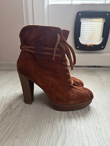 37,5 Beden Nine West deri bot