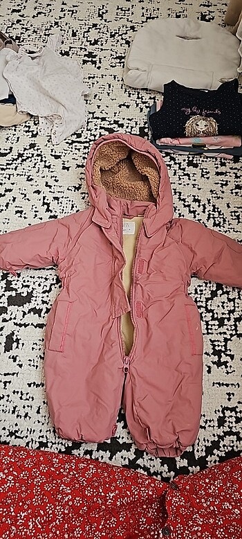 Zara astronot mont