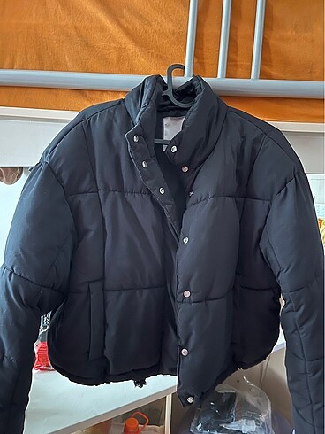 s Beden crop şişme mont