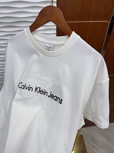 Calvin klein tişört