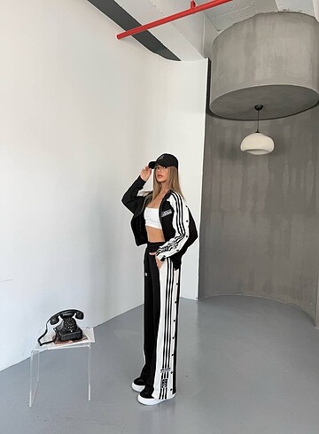 Adidas Takım