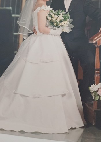 Klasik Beyaz Gelinlik - Görsel 3