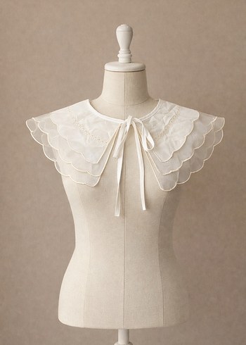Accessorize  Romantik Ekru Volanli Yaka Aksesuari
