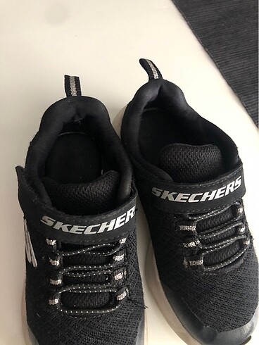 27 Beden siyah Renk Skechers spor ayakkabı