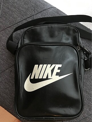 Nike küçük çanta