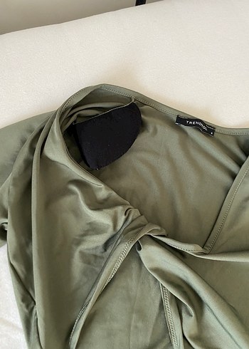 V Yaka Uzun Kollu Haki Bluz - Görsel 3