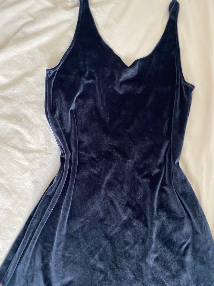 Kadife Elbise - Görsel 2