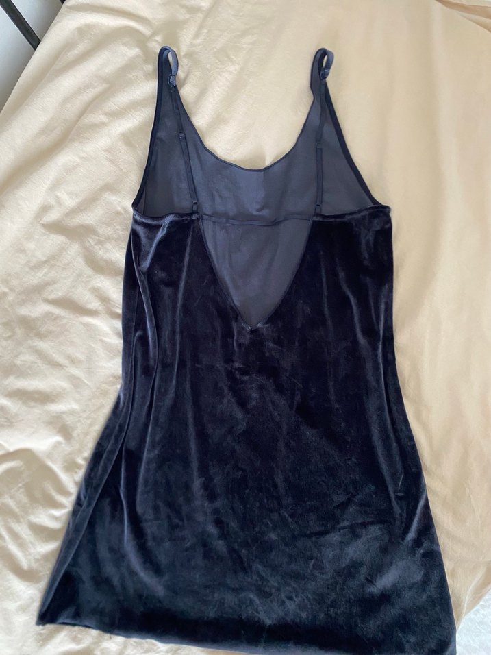 Kadife Elbise - Görsel 3