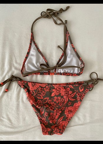 American Vintage Kırmızı Çiçek Desenli Bohem Bikini