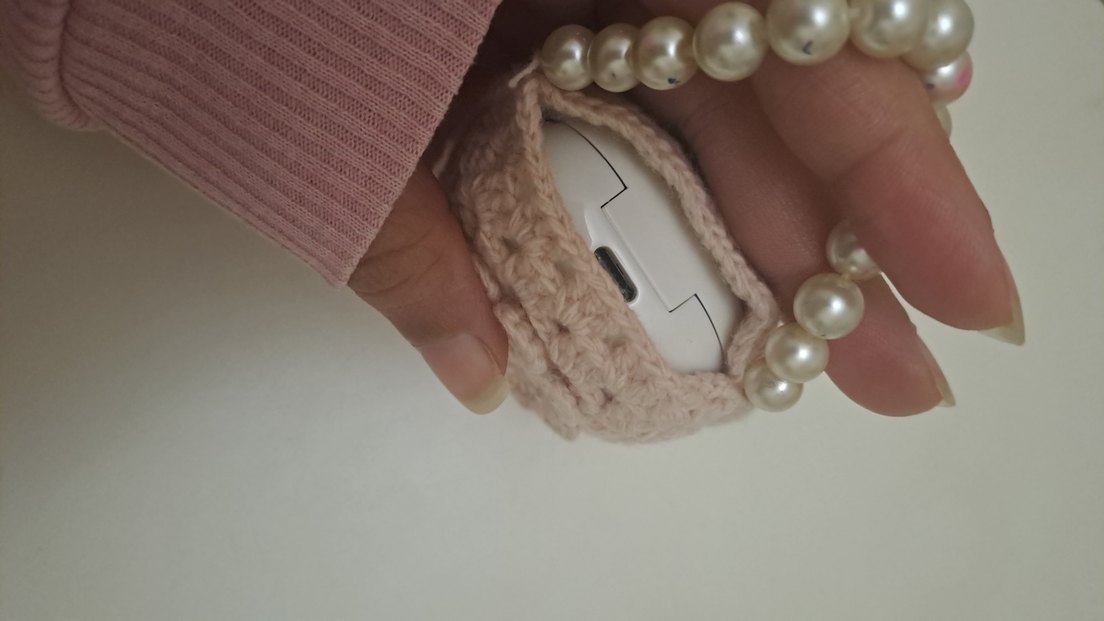 Beyaz İnci Detaylı Kulaklık Kılıfı - Görsel 5