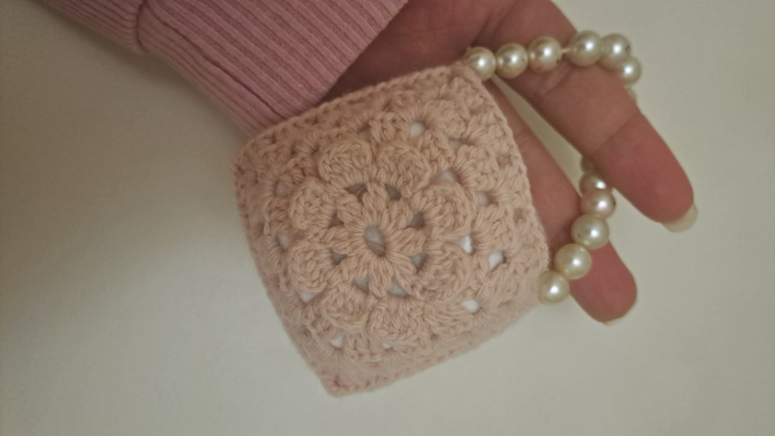 Beyaz İnci Detaylı Kulaklık Kılıfı - Görsel 4