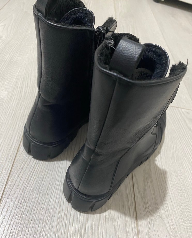 Siyah Deri Bağcıklı Bilek Bot — görsel 3/8