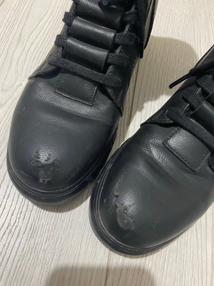 Siyah Deri Bağcıklı Bilek Bot — görsel 2/8