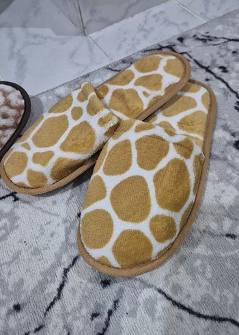 Kahverengi Desenli Kadın Ev Terliği - Görsel 3