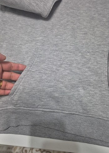 Gri Kapüşonlu Kadın Sweatshirt - Görsel 3