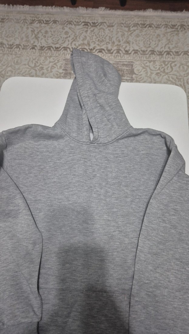 Gri Kapüşonlu Kadın Sweatshirt - Görsel 2